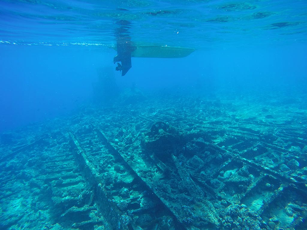 Anchor point shipwreck near Gaafaru, Maldives