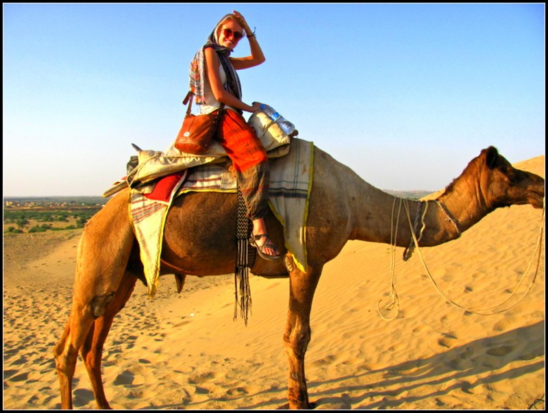 , backpacking india budgetjaisalmer camel safari tips